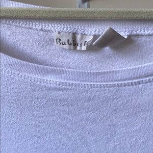 Plain white tee shirt